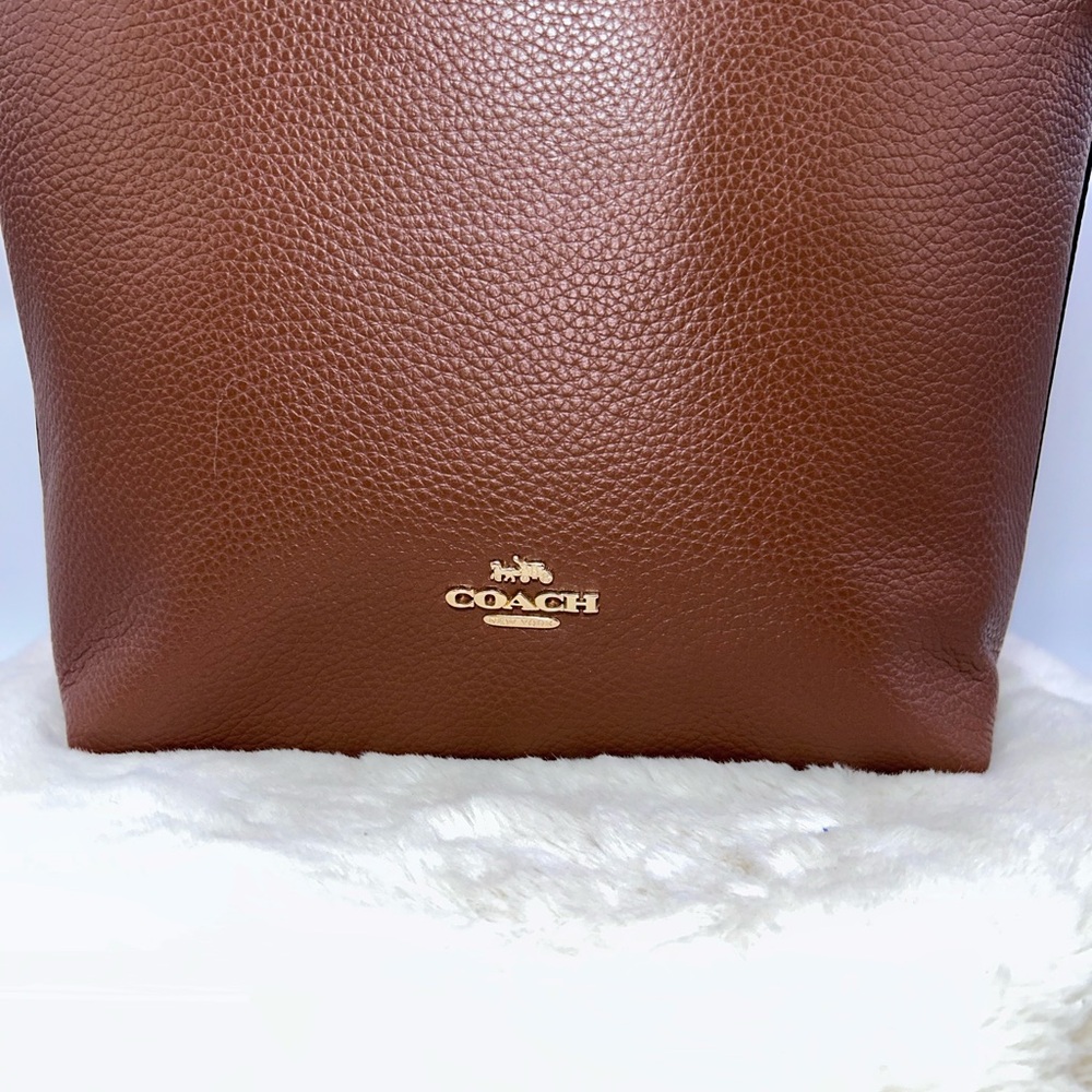 Coach Val Duffle Bag - Picture 4 of 11